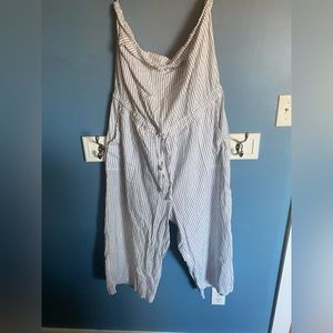 NWOT Strapless plus romper